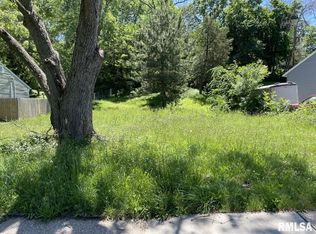 1809 Kirkwood Blvd, Davenport, IA 52803