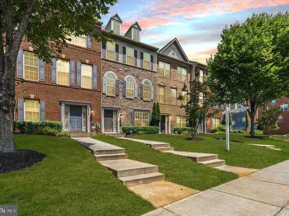 9024 Ruby Lockhart Blvd, Lanham, MD 20706