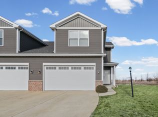 1516 Stonebluff Ct, Champaign, IL 61822