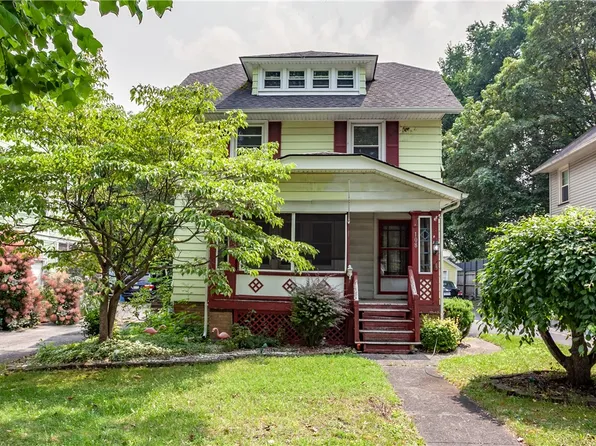 108 Pershing Dr, Rochester, NY 14609