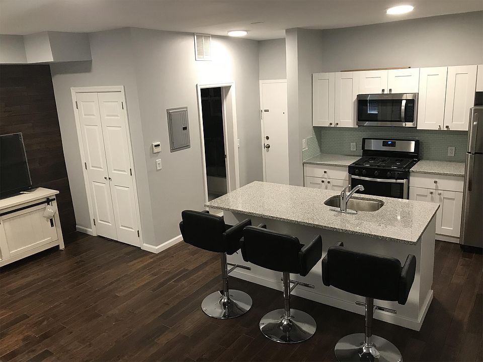 2nd image of 5902 Hudson Ave APT 2