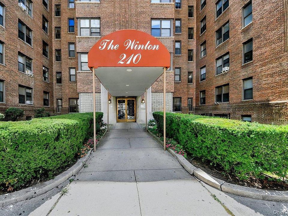 1st image of 210 Martine Avenue #5F