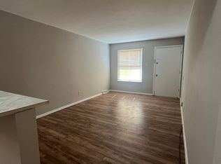 4770 Kings Dr APT C, Saint Louis, MO 63116