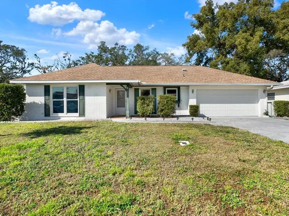 9212 111th St, Seminole, FL 33772