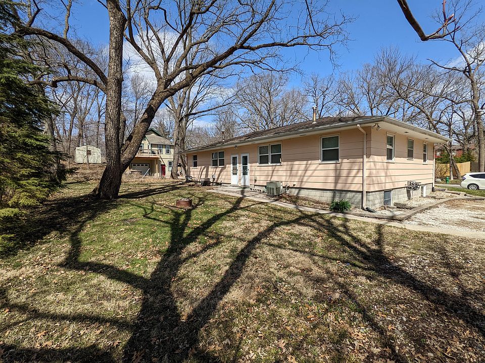2nd image of 435 Hawthorne Ave #435