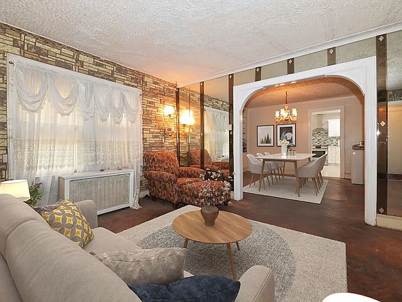 4th image of 8638 162nd St