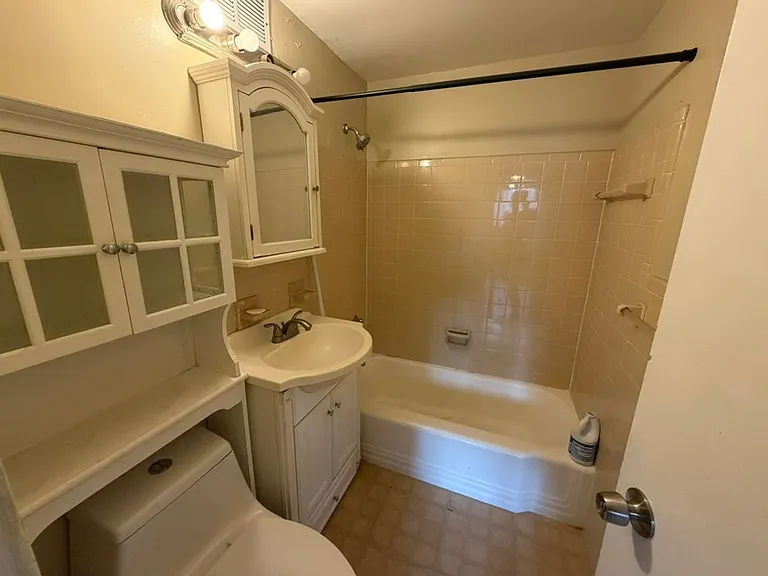 215 Piedmont Ave NE — Photo 12