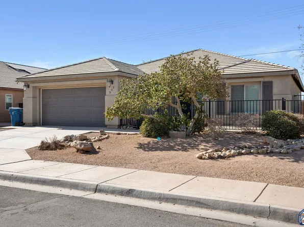 900 Fieldbrook Ct, Imperial, CA 92251