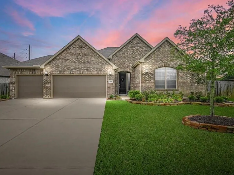 7506 Thornberry Springs Ln