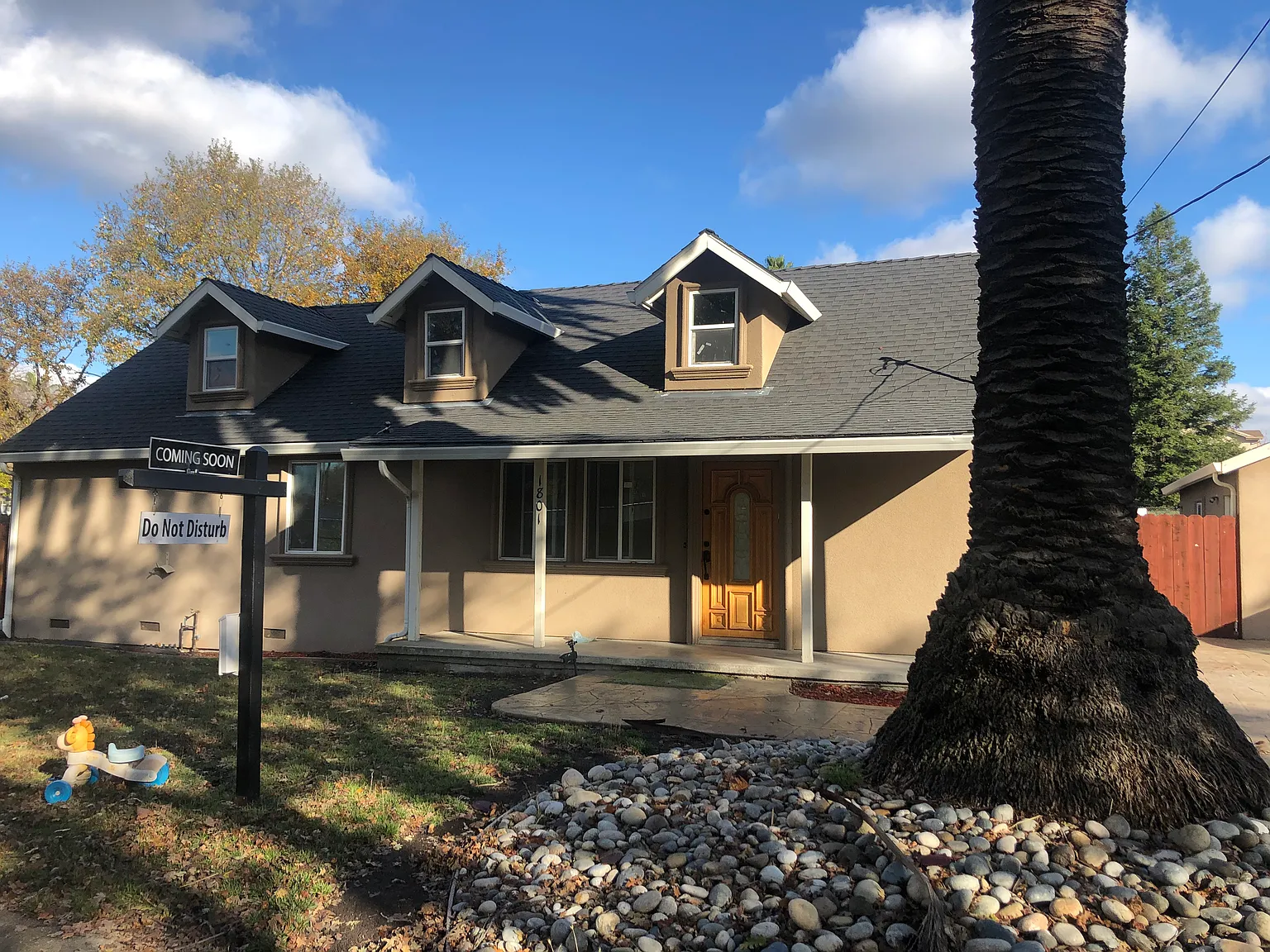 1801 Geary Rd photo 1