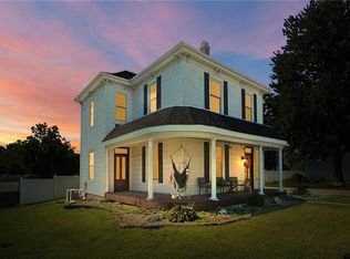 210 W Morgan St, Tipton, MO 65081
