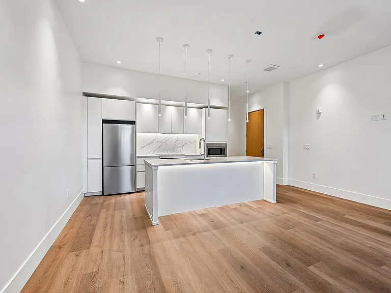 225 E Bayaud Ave — Photo 12