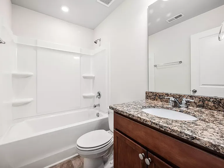 1020 Sycaten St — Photo 8