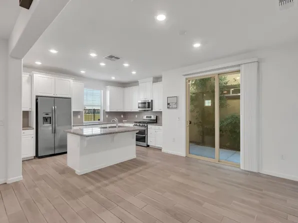 9319 Mystic Lake Aly, Sacramento, CA 95829