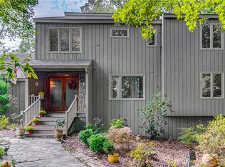 7711 High Meadows Rd, Greensboro, NC 27455