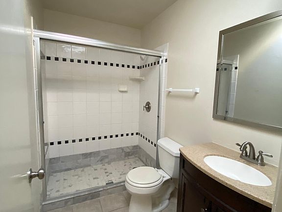 3rd image of 1072 Huntington Ave E #3