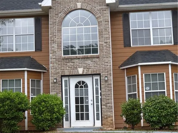 5380 Rock Place Dr, Stone Mountain, GA 30087