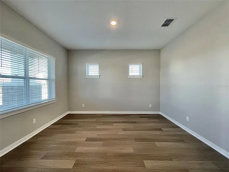 6958 Bridgman St — Photo 8
