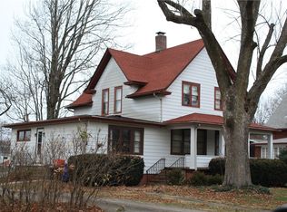 155 N Oakcrest Ave, Decatur, IL 62522