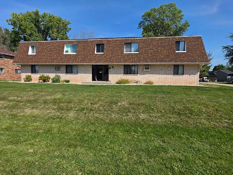 2500 Honey Lou Ct #204 — Photo 2
