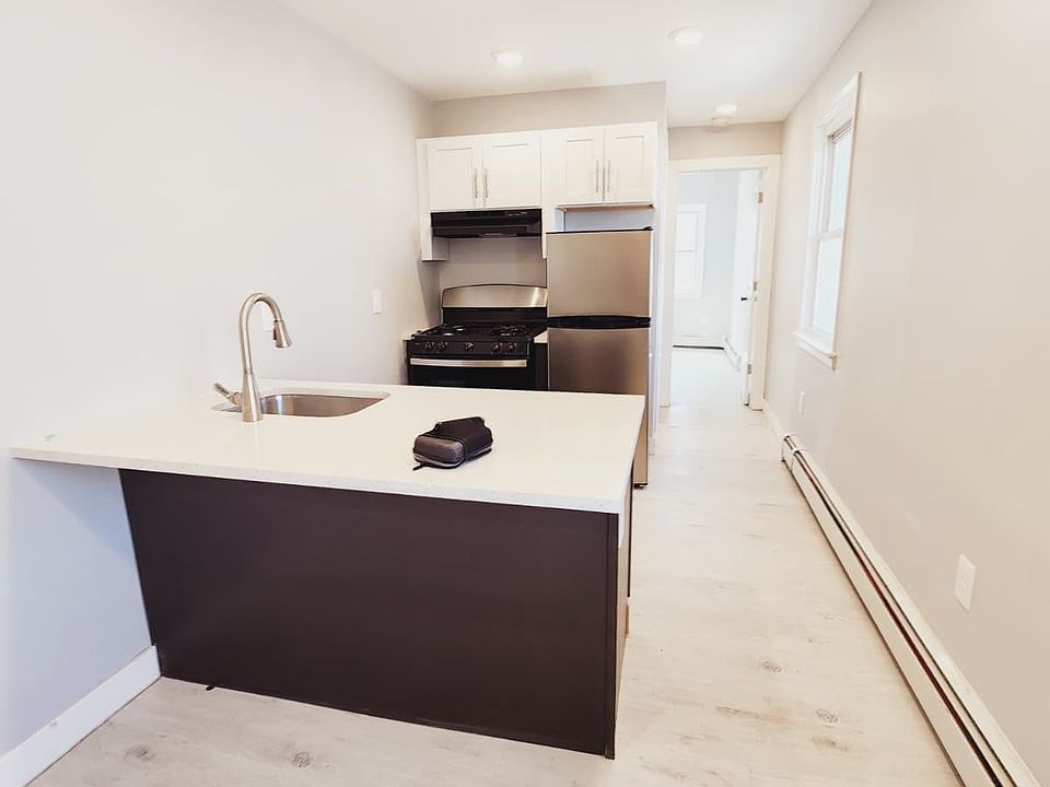 1st image of 212 Zabriskie St #1A