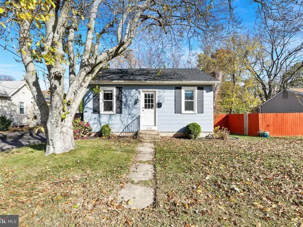 323 3rd Ave, Lindenwold, NJ 08021