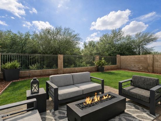 2105 E ROBIN Lane, Phoenix, AZ 85024