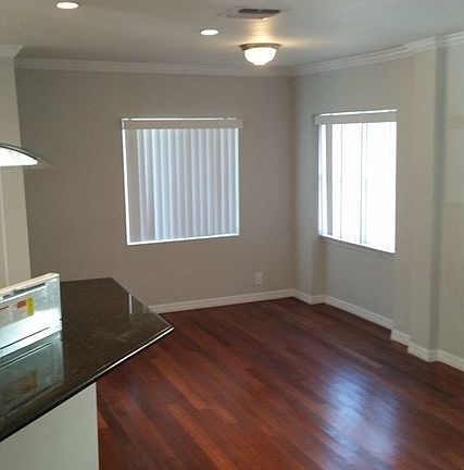 3rd image of 4215 Guardia Ave