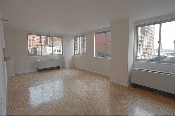 Sold by Park River | media 19