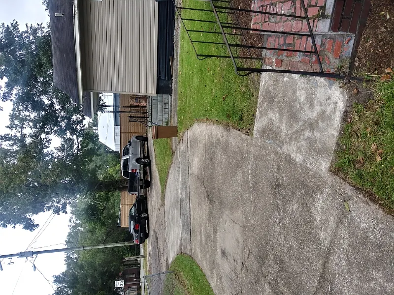 Building Photo - 836 Magnolia Rd