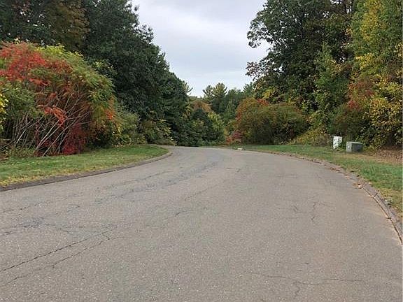 2nd image of 64 Brighton Dr