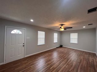 3207 Bennington St, Houston, TX 77093