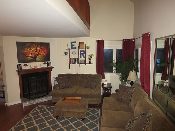 4th image of 157 E Green Valley Cir