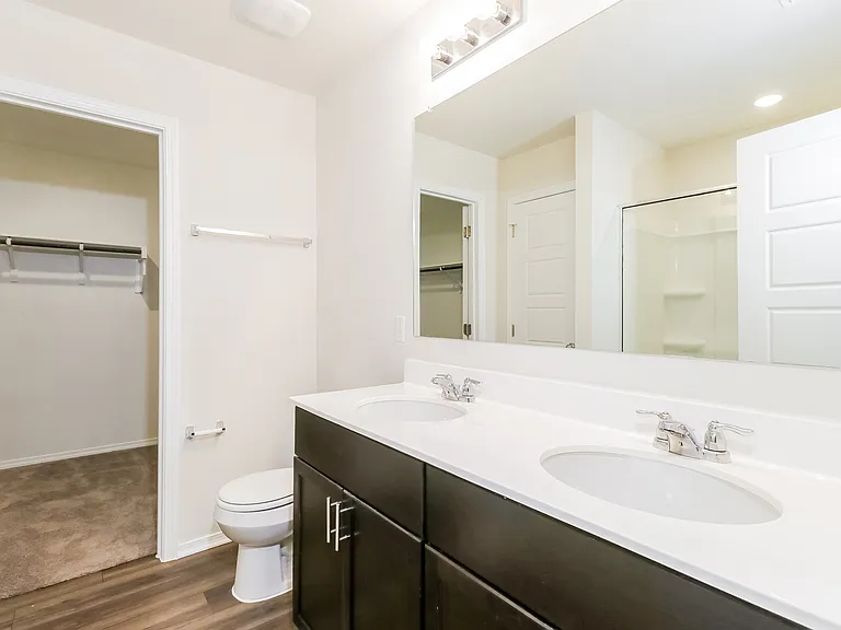 The Corridor at Sunset Oaks Rental Homes — Photo 6