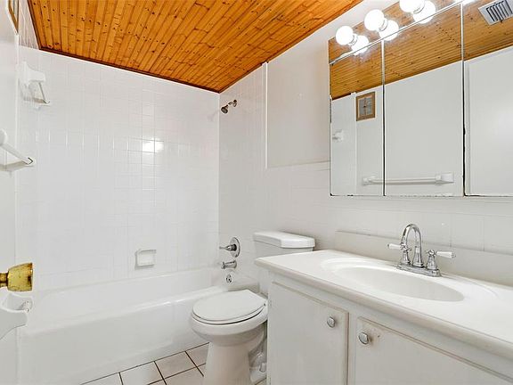 4th image of 525 Conway Rd APT 49