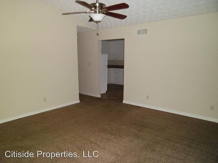 2nd image of 82 Park Ln
