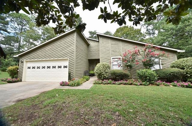 1st image of 5812 Glenn Hollow Ln
