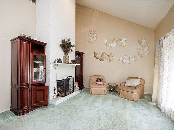 5th image of 4722 Bonner Dr