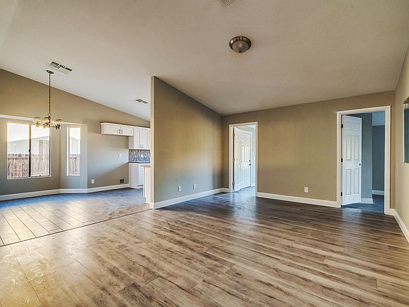 5th image of 1781 W Chardonnay Dr