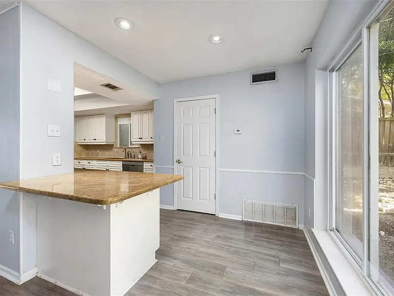 11918 Hornsby St — Photo 15