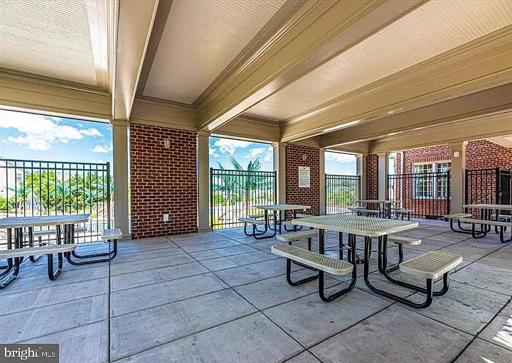 3534 Winthrop Ln — Photo 47