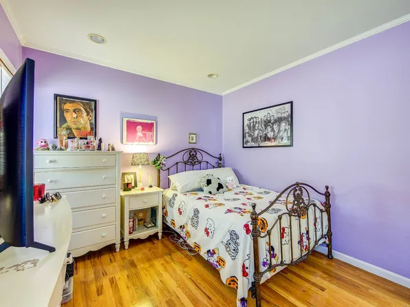 160-32 11th Avenue image 26 of 40