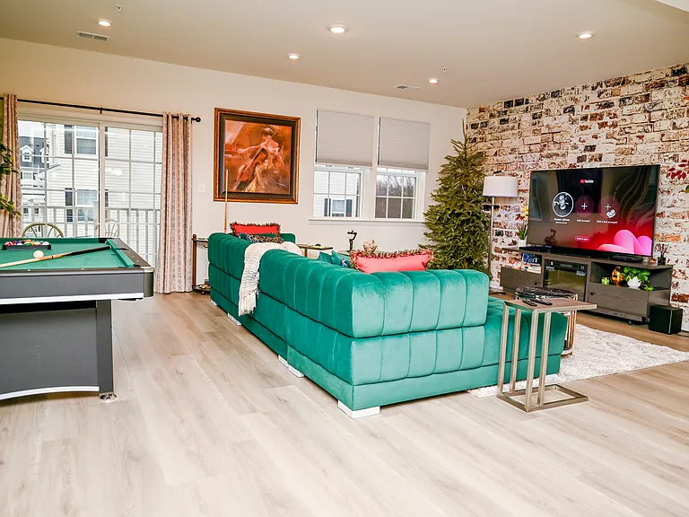 pool table converts to a table top ping pong table