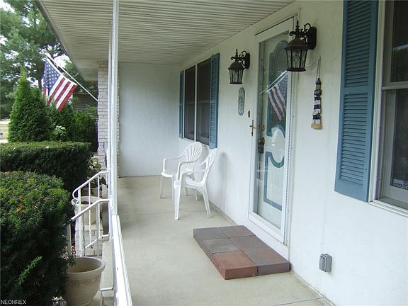 4th image of 574 Bonneybrook Ln