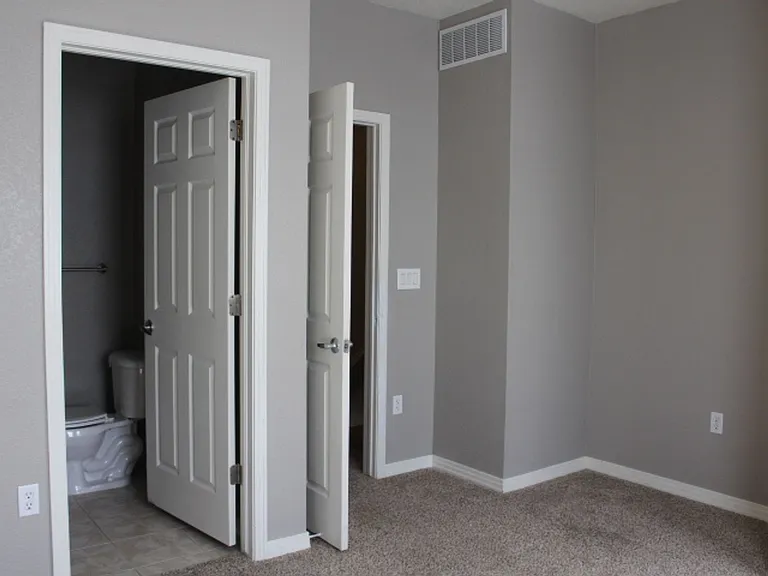 9543 Pearl Cir #102 — Photo 18