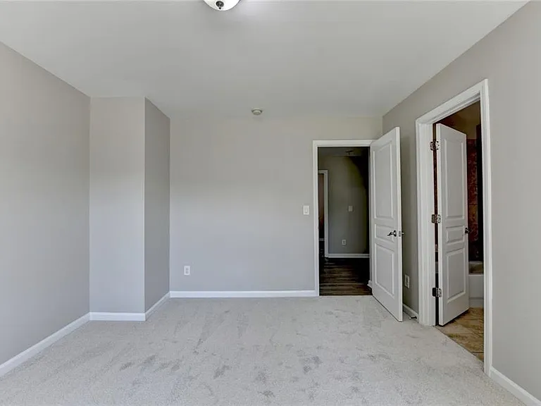 4805 Shelbourne Dr — Photo 47