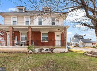 130 N Diamond St, Clifton Heights, PA 19018
