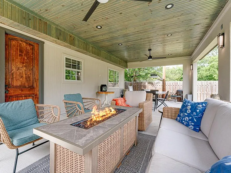 1409 Lantern Light Dr — Photo 18