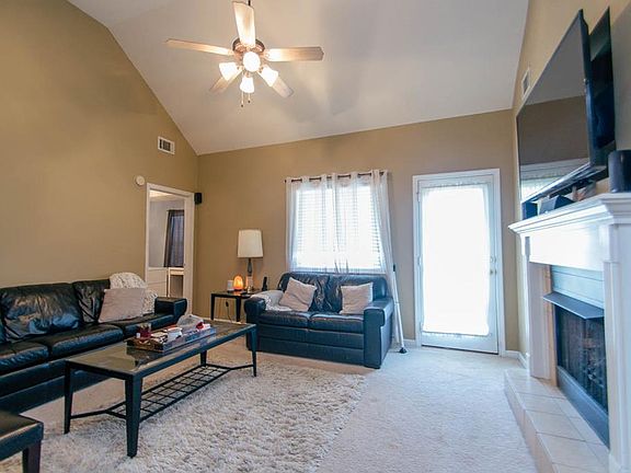 5th image of 215 Sunnymeade Dr