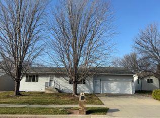 1705 N Wisconsin St, Mitchell, SD 57301